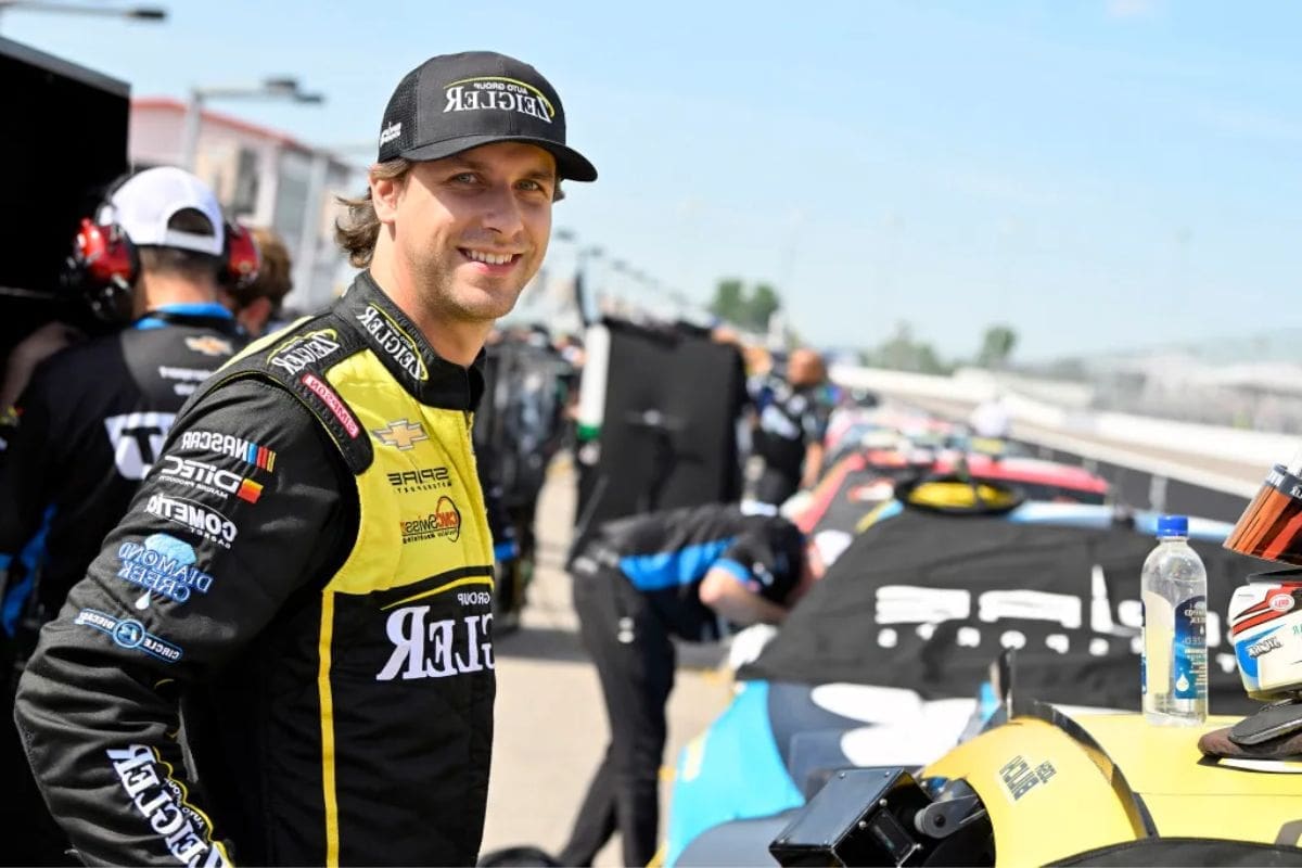 Josh Bilicki's NASCAR Steering Preferences 4