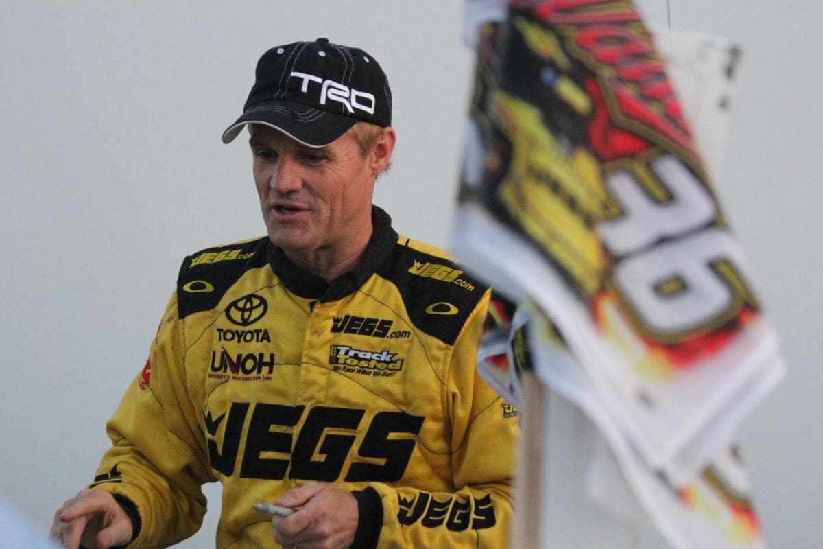 Kenny Wallace Agrees With Busch