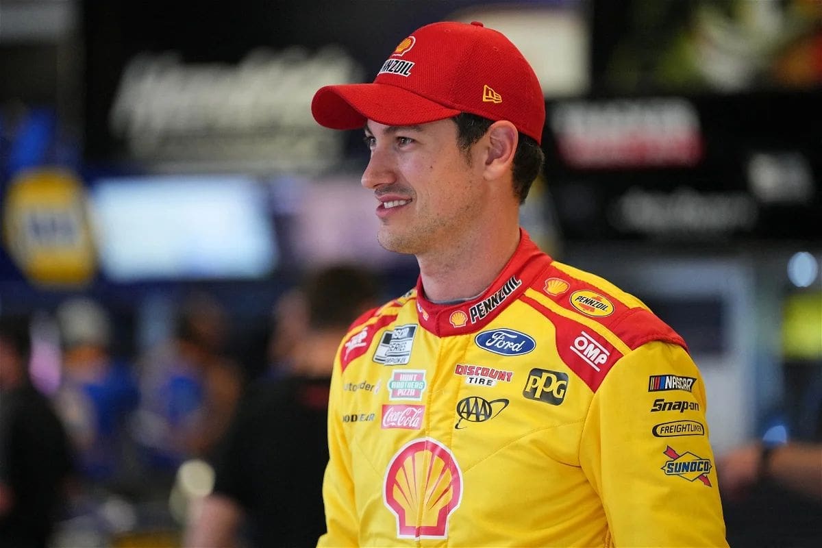 NASCAR Playoff Hopes Fade for Busch and Logano 2