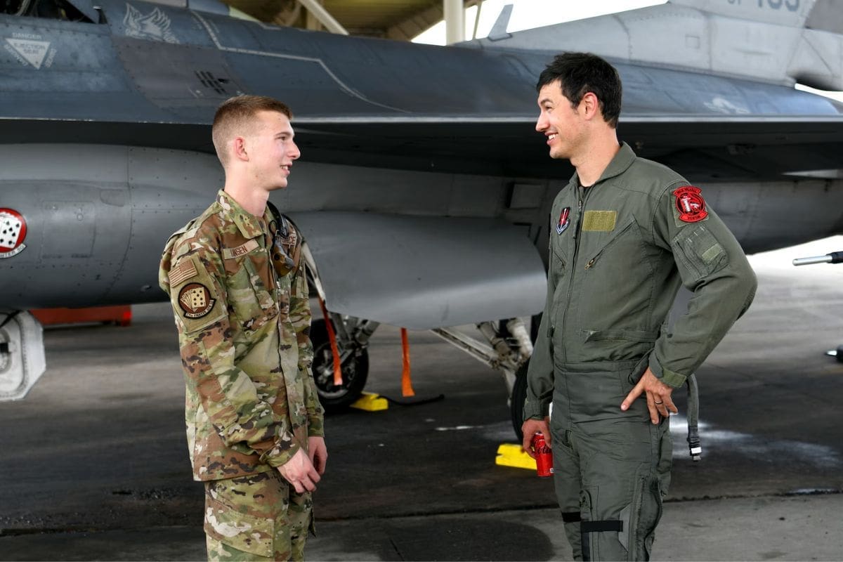 Joey Logano Shares Hilarious Air Force Thunderbirds Experience (4)