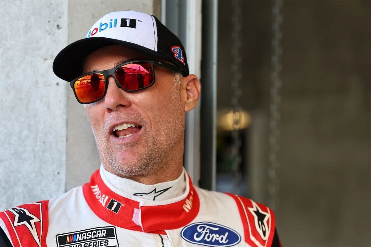 Kevin Harvick Unimpressed With Kyle Busch 2