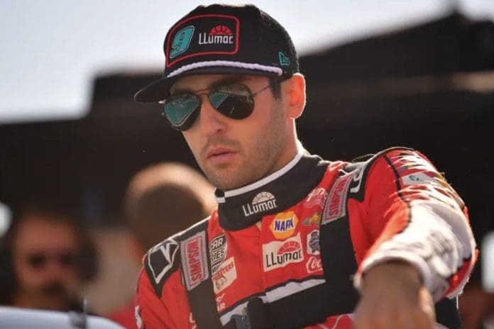 Chase Elliott Secures Cup Pole