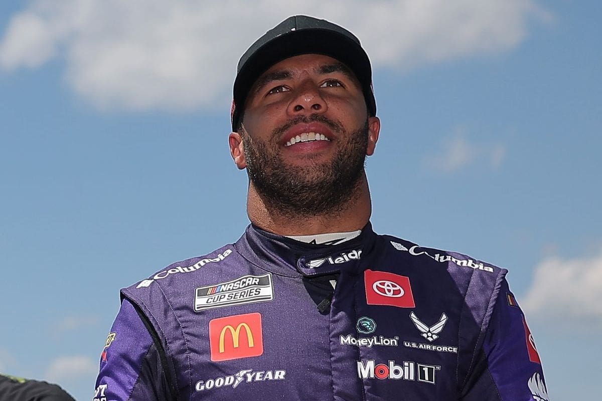 Ross Chastain Blocks Bubba Wallace’s Playoff Path 2