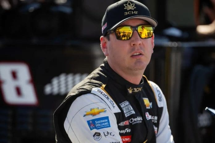 Kevin Harvick Sympathizes With Kyle Busch 1